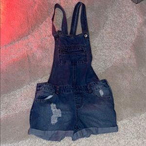 Overall shorts